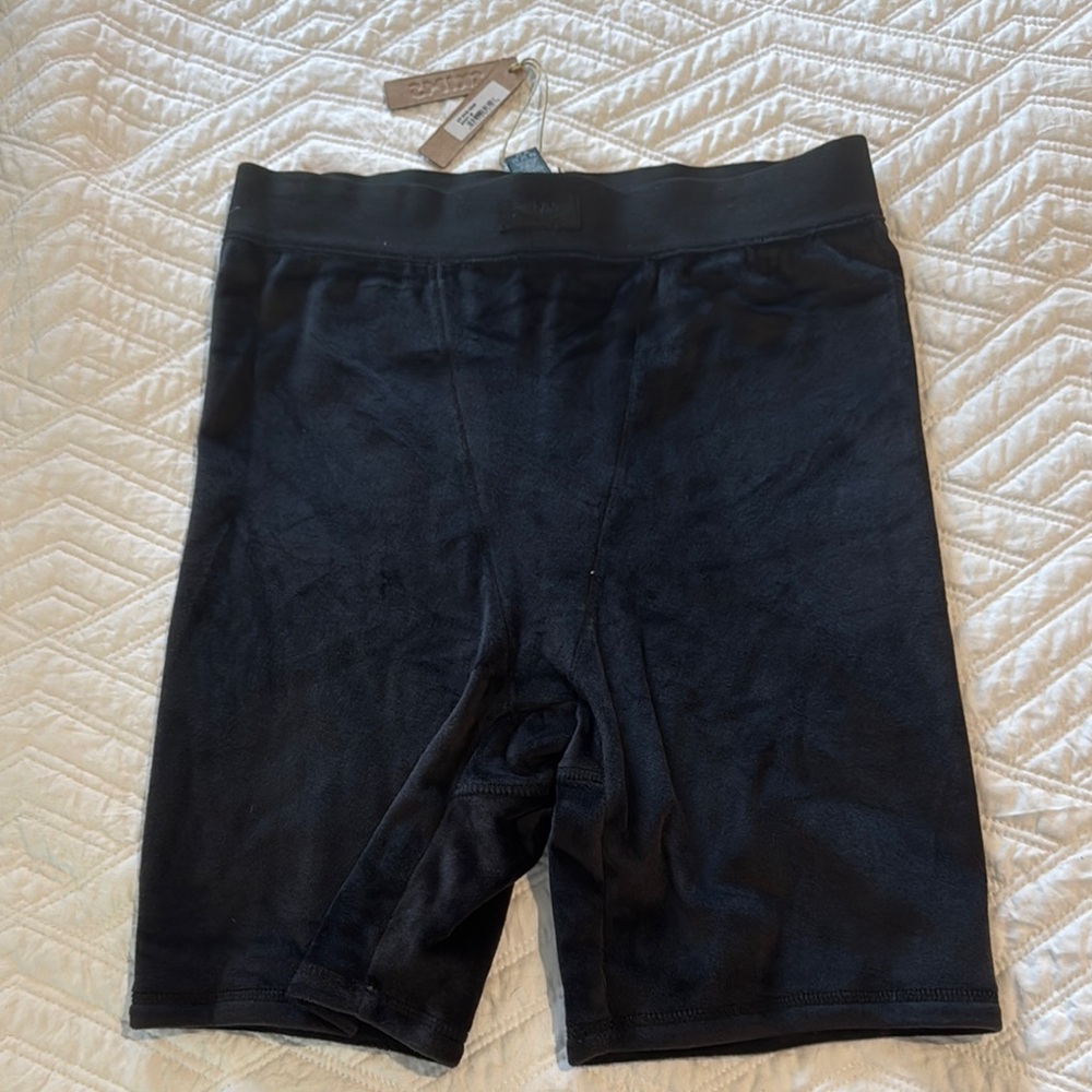 NWT Skims Black Velour Bike Shorts
